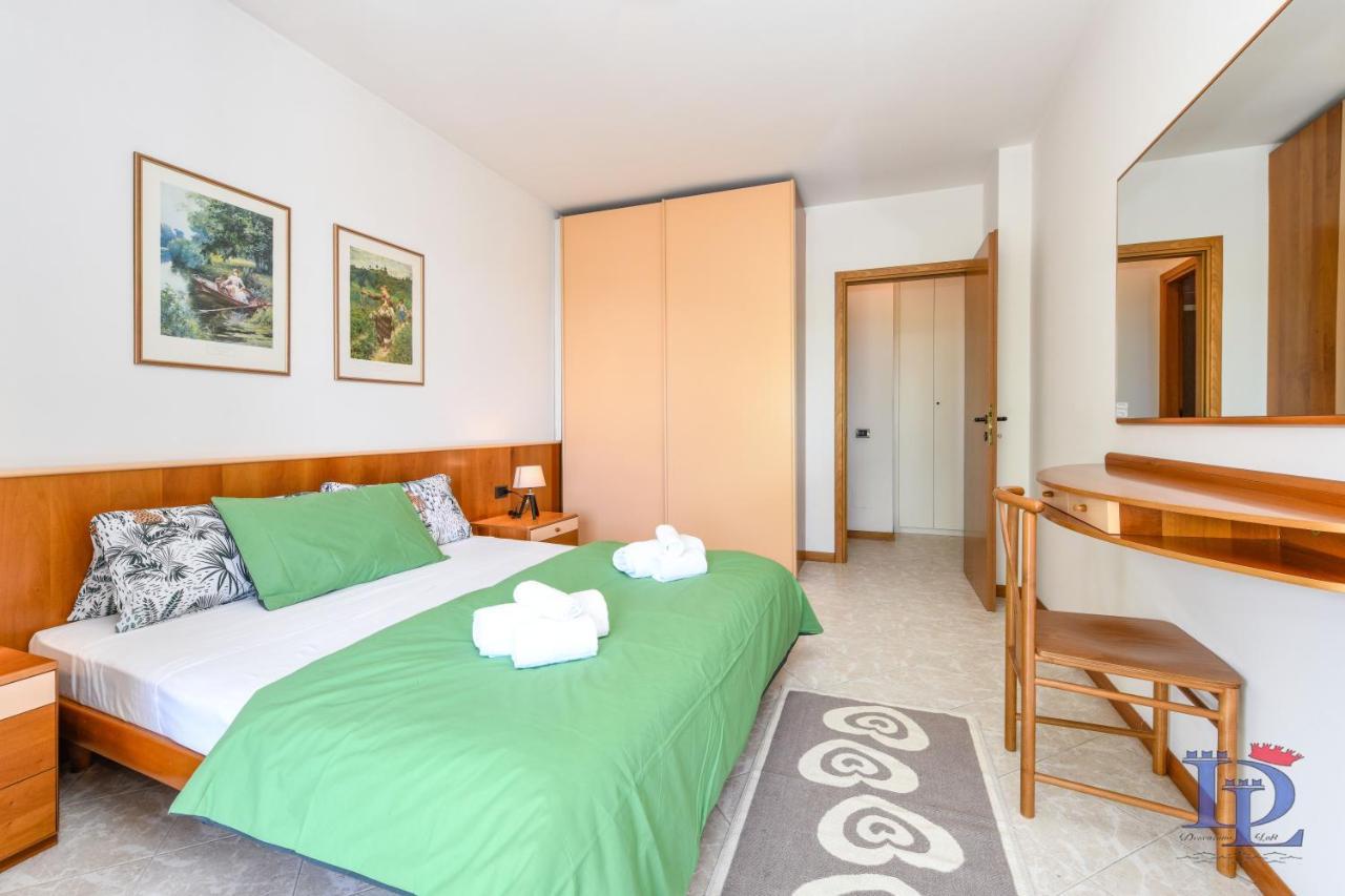 Desenzanoloft Official Partner Marriott Homes & Villas - A Casa Di Attila Desenzano del Garda Exterior foto